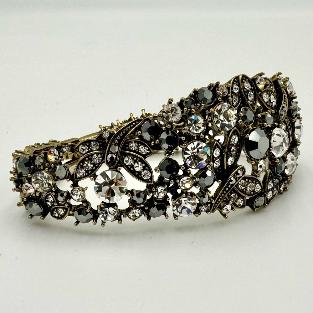 NWOT Heidi Daus *retired* Swarovski Black/White Statement Bracelet